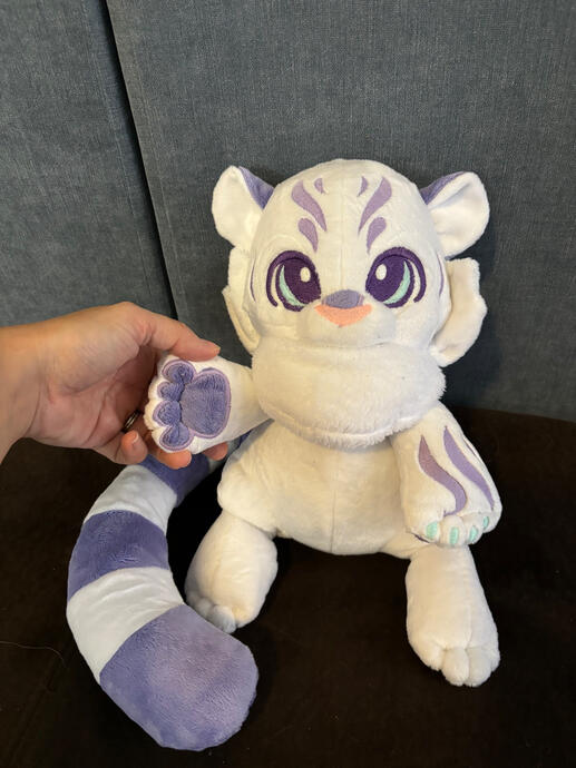 πΉ Puff - Handmade Plushie - Front Showcase