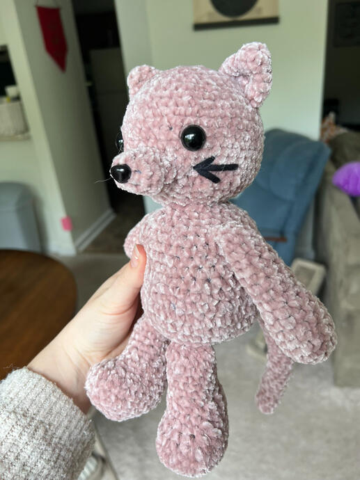 πΉ Snuggle - Custom Plushie - Side Display